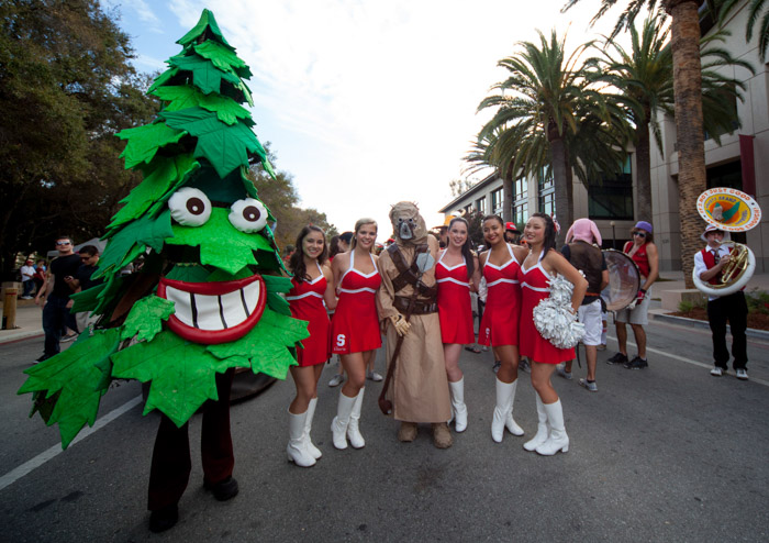 The Stanford Dollies and the Tree before a football game